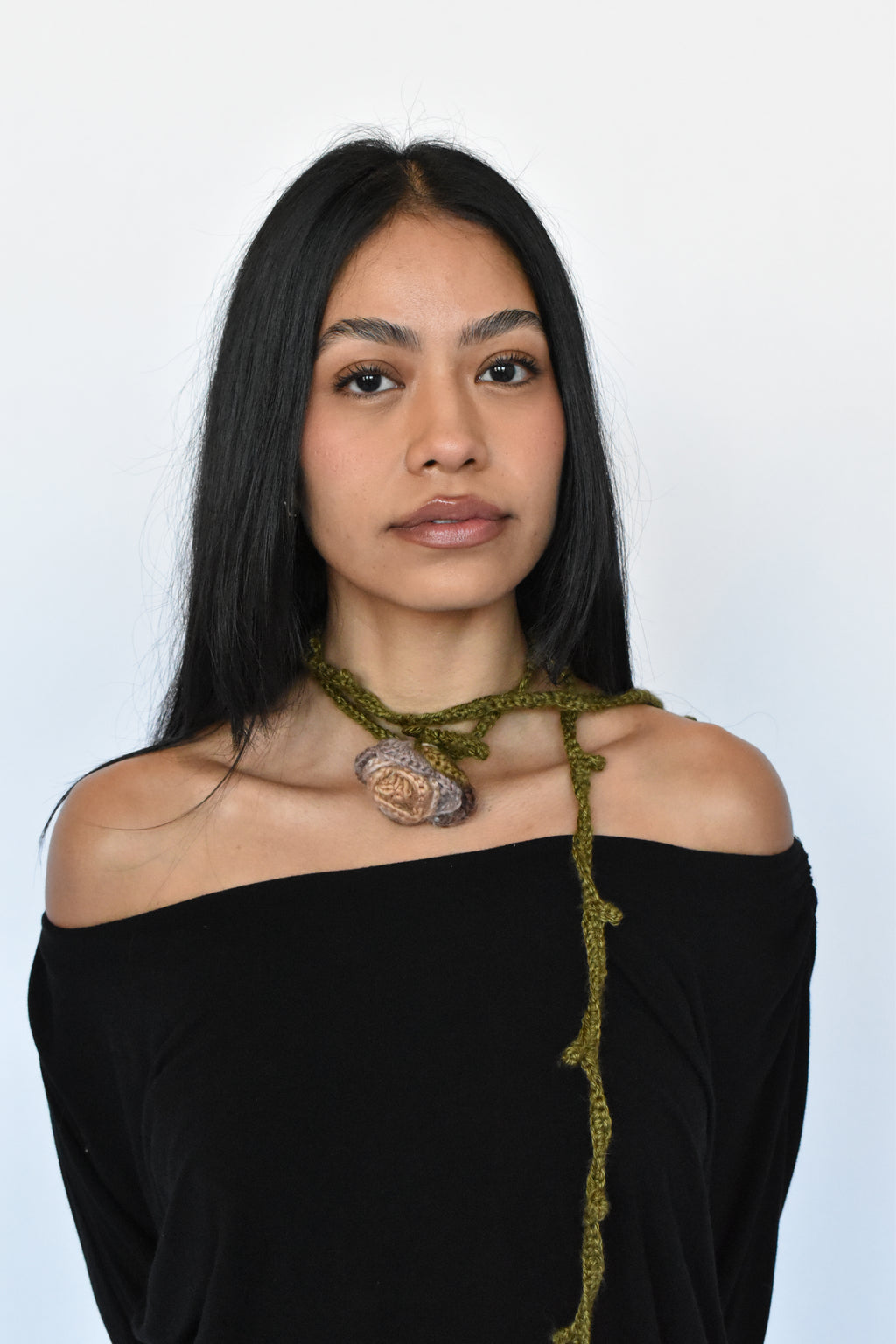 rosette crochet necklace