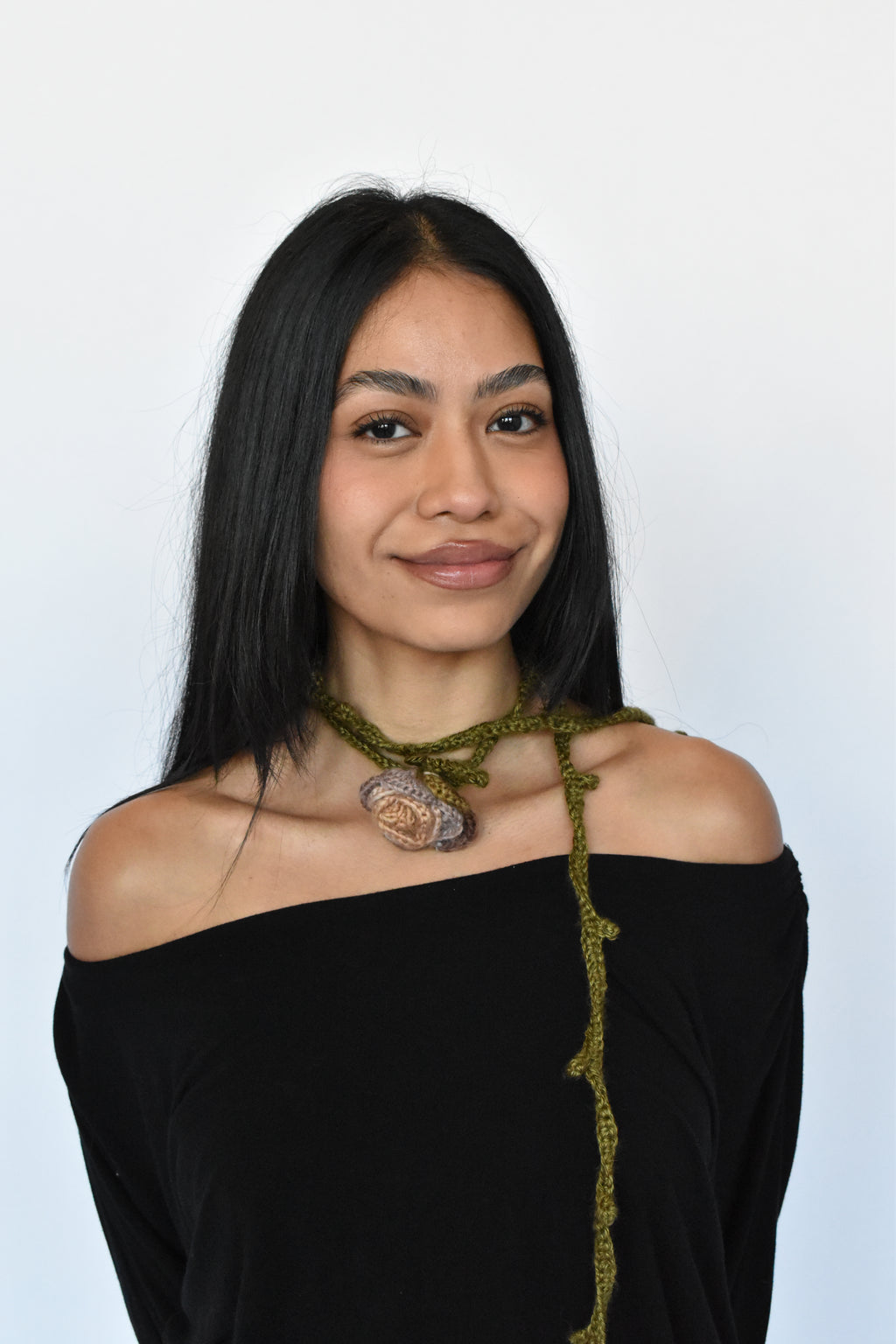 rosette crochet necklace